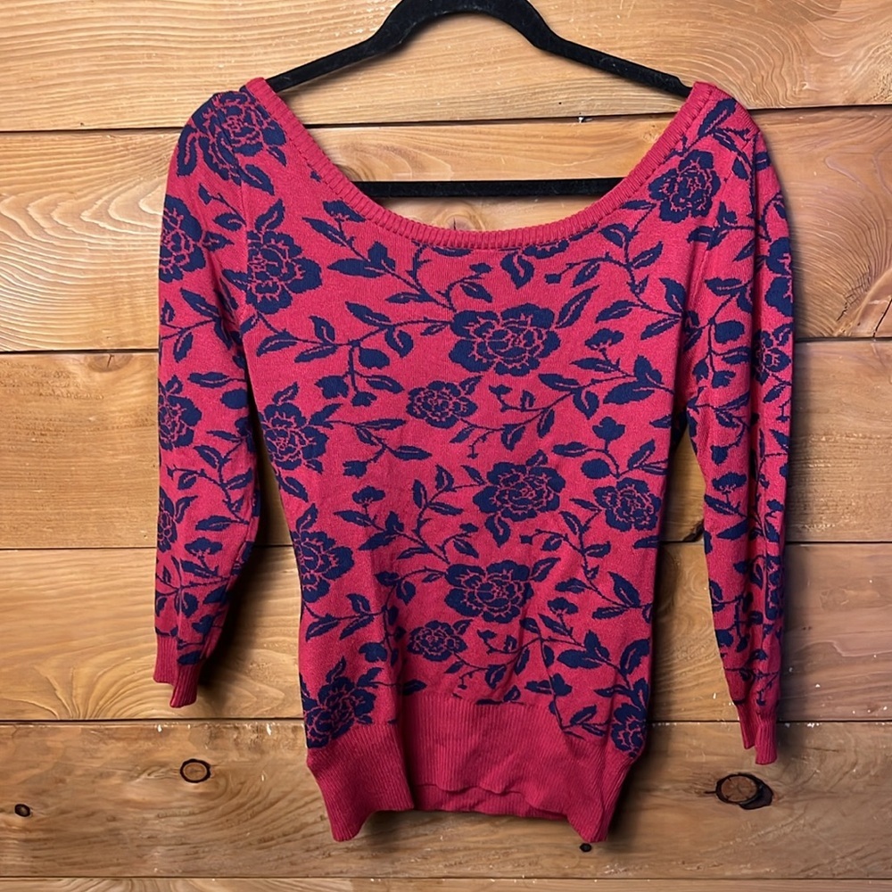 modcloth x Colectif Women’s sweater Med Deep V‎ Neck scoop back Red Blue Floral - Picture 7 of 9